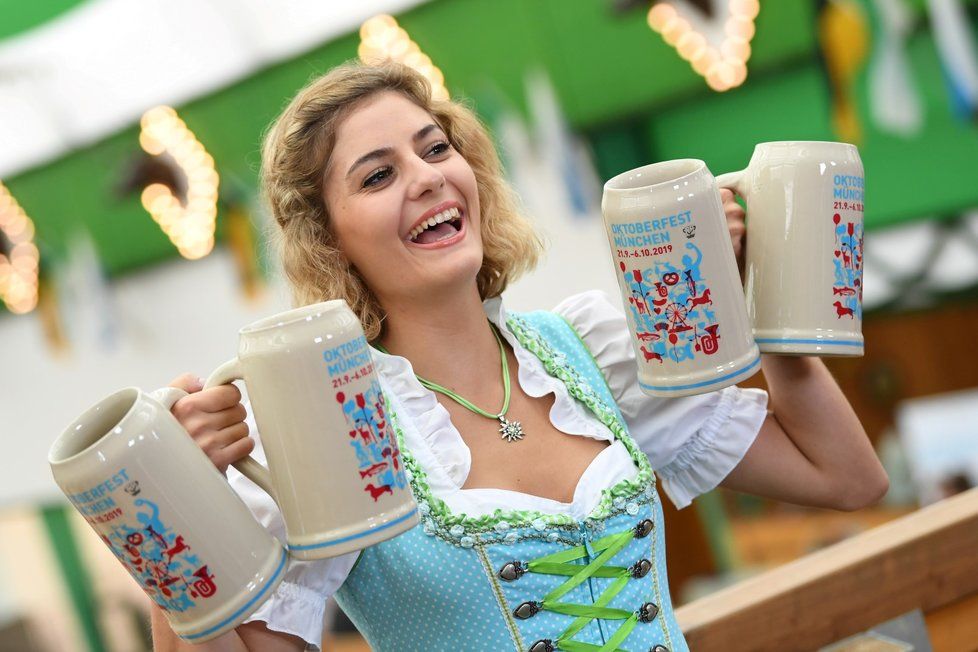 Oktoberfest a jeho oficiální tuplák. Největší pivní festival na světě je letos od 29. září do 6. října