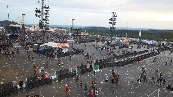 Kvůli teroristické hrozbě přerušen rockový festival v Nürburgu