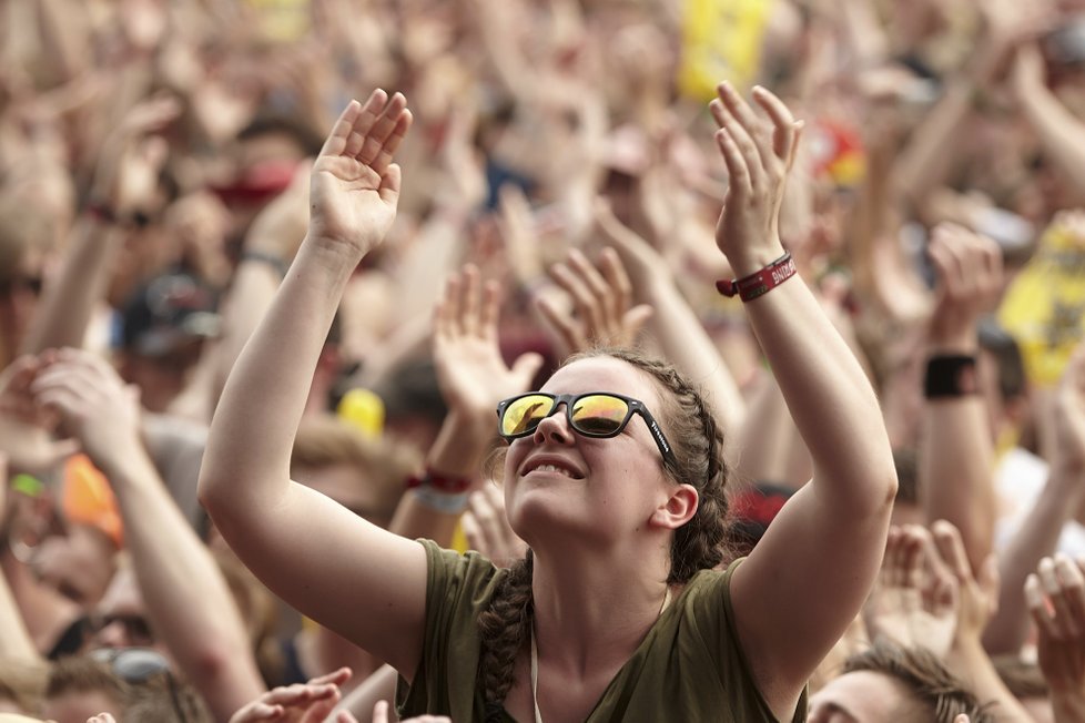 Kvůli teroristické hrozbě přerušen rockový festival v Nürburgu.