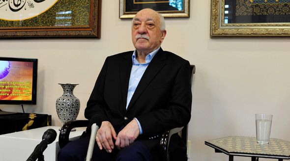 Údajný strůjce puče v Turecku: Kdo je Fethullah Gülen?