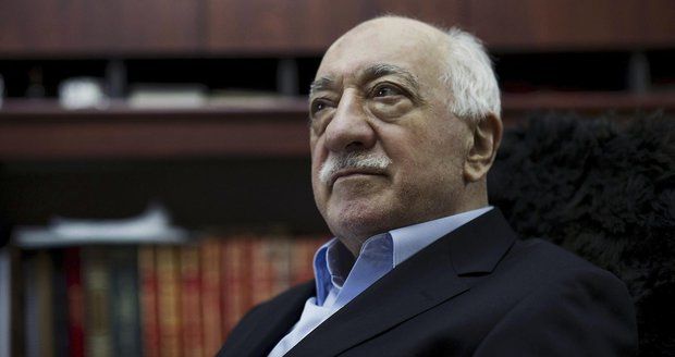 Puč v Turecku chystal sám Erdogan? Gülen: „Čekal jen na správnou příležitost“