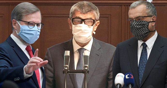Petr Fiala (ODS), Andrej Babiš (ANO) a Miroslav Kalousek (TOP 09) ve Sněmovně (28. 4. 2020)