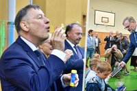 Zeman rozdával sladkosti, Fiala Broučky, Balaš foukal bubliny: Školní rok začal bez roušek a testů