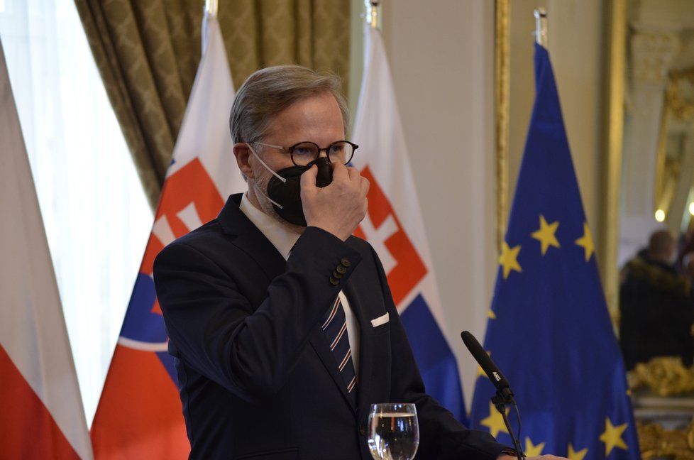Premiér Petr Fiala (ODS) na tiskové konferenci se slovenským premiérem Eduardem Hegerem (11.1.2022)