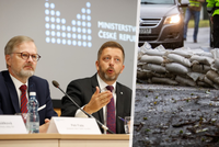 Nečekají nás jednoduché dny, přiznal Fiala. Rakušan: Chystáme vrtulníky, potápěče i dezinfekce