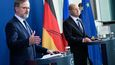 Českého premiéra Petra Fialu pravděpodobně čekají náročná jednání s evropskými lídry. (Na snímku s německým kancléřem Olafem Scholzem.)