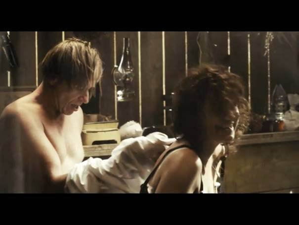 Roden ve filmu Lidice se Zuzanou Fialovou. Záhrali sex před kamerou.