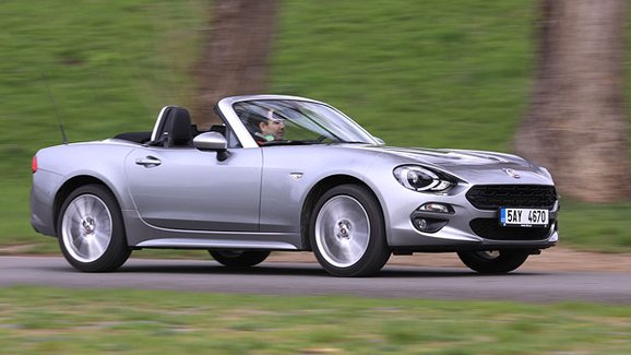 TEST Fiat 124 Spider – Opravdu jen dražší MX-5?