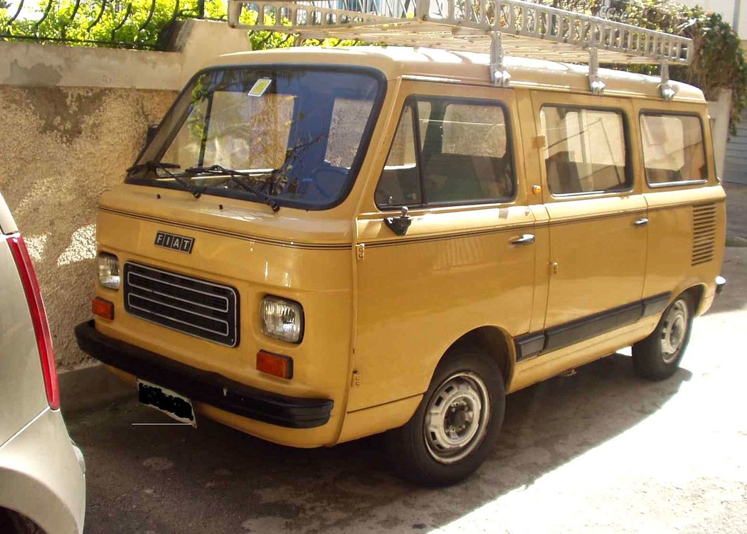 Fiat 900