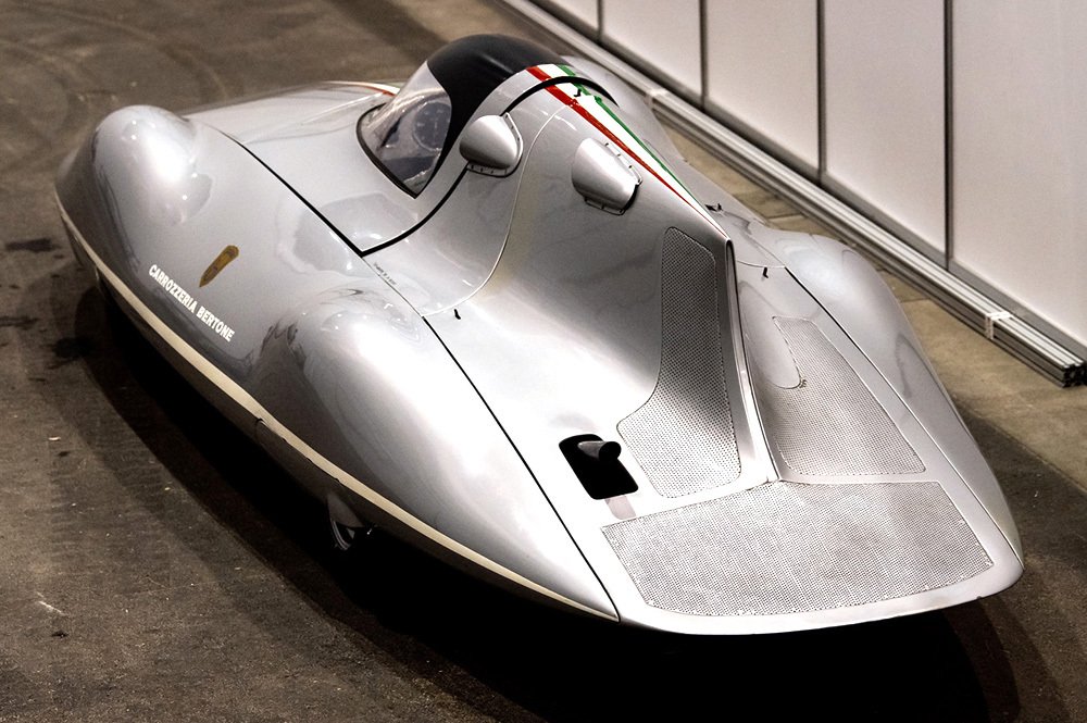 Rekordní Abarth 750 měl výkon 47 koní a dosahoval rychlost 190 km/h.