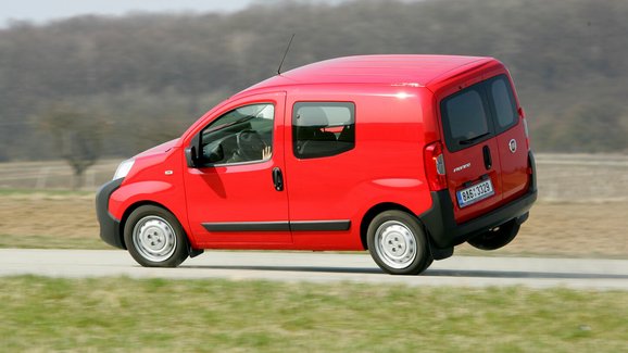 Test ojetiny Fiat Fiorino: Když se nechcete prát o malá MPV 