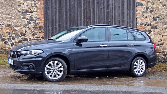 TEST Fiat Tipo Kombi: Jak funguje na českých silnicích?