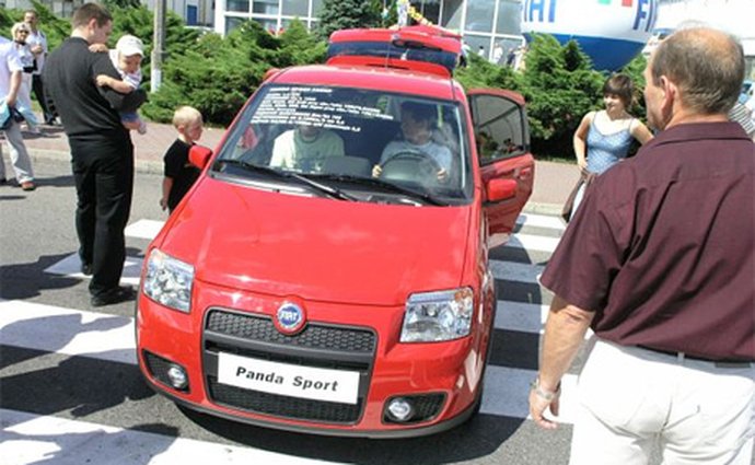 Fiat Panda Sport: mikroGTI s motorem 1.4 16V (73 kW)