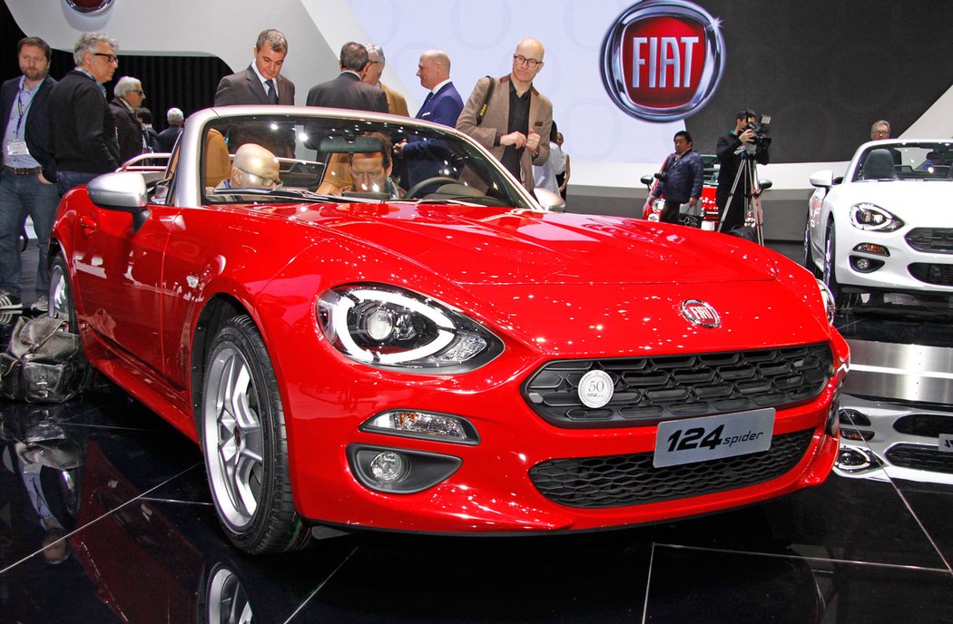 fiat novemodely video zeneva2016 roadster redakcnivideo