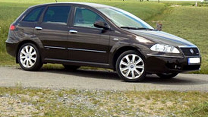 Moje.auto.cz: Fiat Croma (druhá generace) – Chromá Croma? Moje.auto.cz: Fiat Croma (druhá generace) – Chromá Croma?