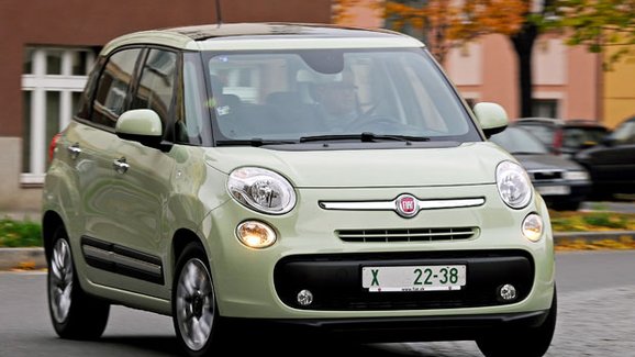 Fiat ukončí expanzi modelové řady 500. Teď je na řadě Panda