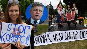 Pražský protest Slováků proti Ficovi a jeho ministrovi vnitra Kaliňákovi