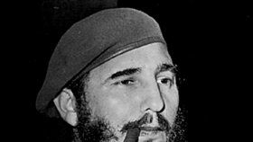 Fidel Castro s obligátním doutníkem v roce 1959