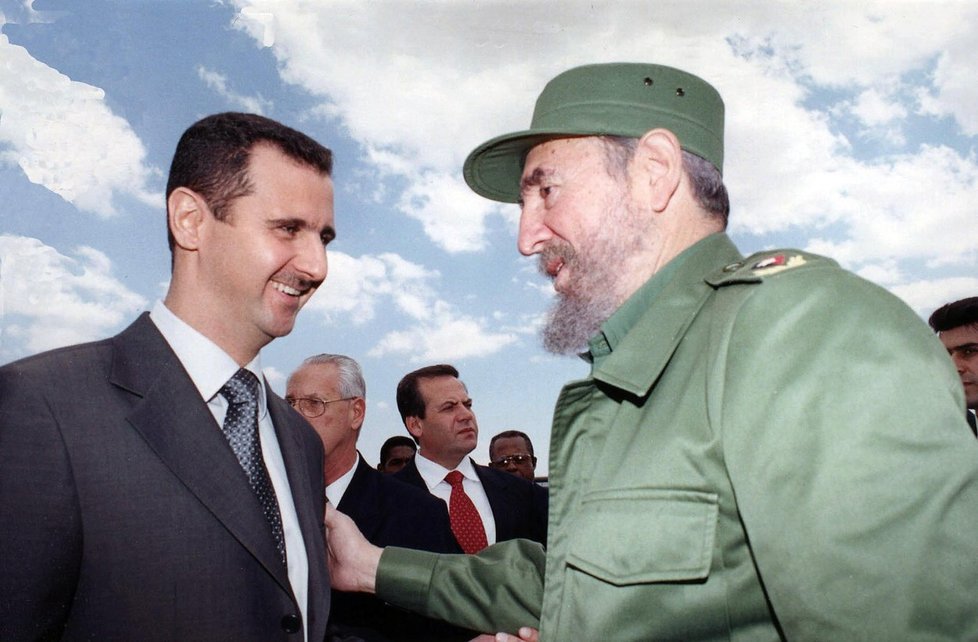 Fidel Castro se syrským prezidentem Bašárem Asadem na jaře 2001