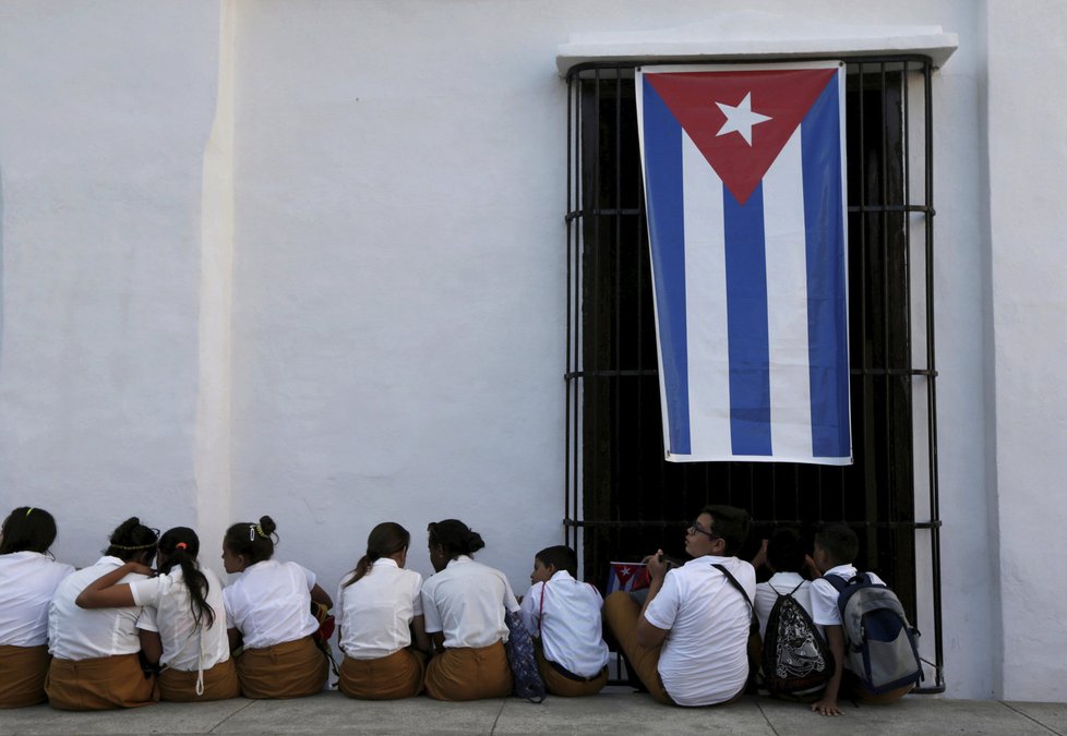 Kubánci loni pohřbili &#34;milovaného&#34; prezidenta Fidela Castra.
