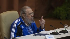 Tuší Fidel Castro smrt? Na kongresu komunistů se loučil.