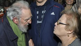 Castro se ukázal na na slavnostním otevření kubánské galerie.