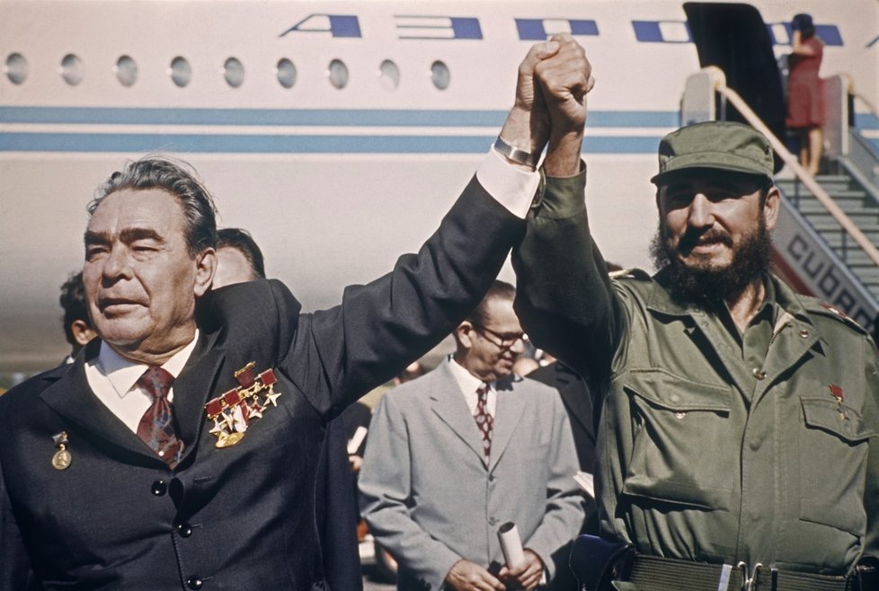 Fidel Castro s Leonidem Brežněvem v Havaně na jaře 1974