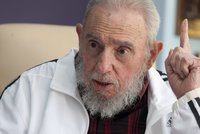 Fidel Castro se po dvou letech objevil na veřejnosti, mluvil ochablým hlasem