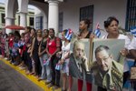 Truchlící Kubánci kvůli smrti Fidela Castra