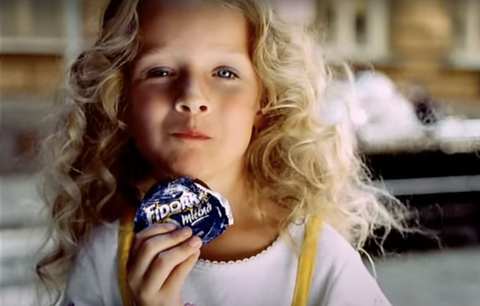 Zakázaná reklama na Fidorku: Proč se před 20 lety stala odstrašujícím příkladem?