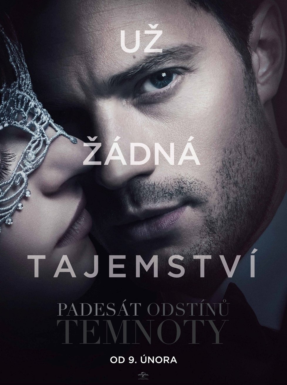 Snímek Padesát odstínů temnoty měl českou premiéru 9. února, na nosičích se vrací o 13 minut žhavější od 14. června.