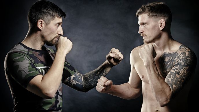 Velitel 43. výsadkového pluku pplk. Petr Matouš a zápasník UFC David Dvořák