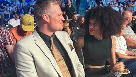 Ženy Filipa Turka - na Oktagon vyvedl exotickou Evelínu.