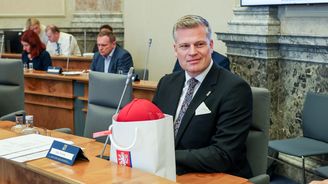 „Kde blb, tam nebezpečno.“ Turek narazil na zeď své arogance, měl by okamžitě zmizet z politiky „Kde blb, tam nebezpečno.“ Turek narazil na zeď své arogance, měl by okamžitě zmizet z politiky