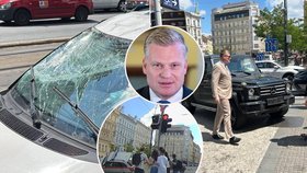 Červencová nehoda Filipa Turka v centru Prahy: Sestřelil nemocniční auto