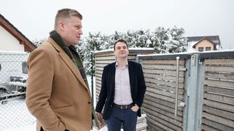 Turek je ve Sněmovně stále nepřítomen. Odstěhoval se do Humpolce, obhajuje ho Macinka Turek je ve Sněmovně stále nepřítomen. Odstěhoval se do Humpolce, obhajuje ho Macinka