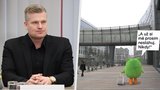 Turek čelí vtípkům za nezdařilý projev v angličtině: Vážně měl šéfovat zahraničí?!