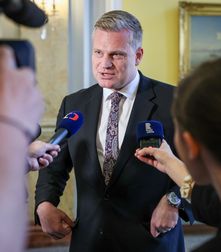 Filip Turek oznámil kandidaturu na prezidenta. Později ji změnil na kandidaturu na polního maršála Filip Turek oznámil kandidaturu na prezidenta. Později ji změnil na kandidaturu na polního maršála