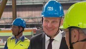 Filip Turek během návštěvy strojírenského komplexu Nová huť
