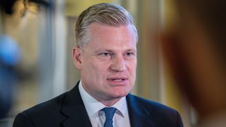 Filip Turek dal funkci k dispozici a vláda řeší, co s ním dál. Ve hře je i stínový říšský protektor Filip Turek dal funkci k dispozici a vláda řeší, co s ním dál. Ve hře je i stínový říšský protektor