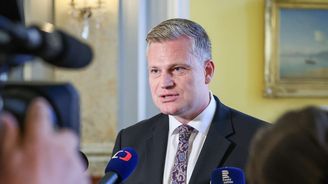 Turek během jednoho večera dvakrát otočil: Z yperitu a fosgenu na Šumavě zůstaly jen látky, co mohou hořet Turek během jednoho večera dvakrát otočil: Z yperitu a fosgenu na Šumavě zůstaly jen látky, co mohou hořet