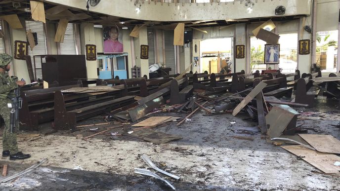 Na jihu Filipín došlo k pumovému útoku na katolický kostel