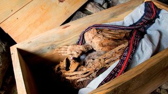Ohňové mumie: Putování za tetovanými strážci filipínských hor