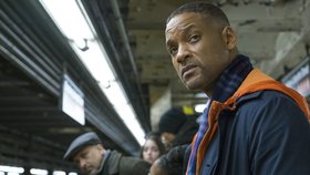 Pracovník reklamní agentury Howard (Will Smith) prožívá hlubokou osobní tragédii. Jeho kolegové vymyslí drastický plán, jehož cílem je přinutit ho se vyrovnat se svým žalem. • Collateral Beauty, premiéra 22. 12. 2016.