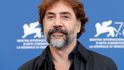 Herec Javier Bardem na filmovém festivalu v Benátkách, kde byl mimo soutěž promítán očekávaný snímek Duna, v němž hraje. Herec Javier Bardem na filmovém festivalu v Benátkách, kde byl mimo soutěž promítán očekávaný snímek Duna, v němž hraje.