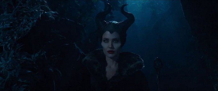 V roli Maleficent se představí svůdná Angelina Jolie.