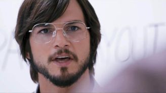 RECENZE: Steve Jobs? Ten filmový by nedokázal prodat ani vysavač