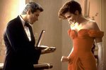 Pretty Woman (1990) - Kdo by nechtěl obléct rudé šaty se spadlými rameny?
