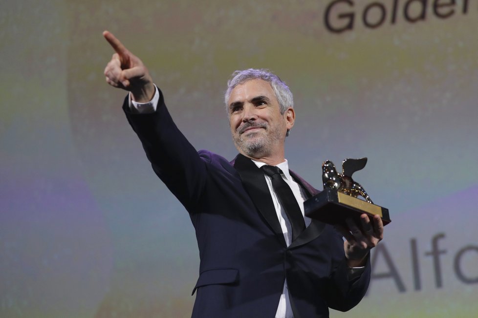 Režisér vítězného snímku z festivalu v Benátkách Alfonso Cuarón. Vyhrál film Roma.