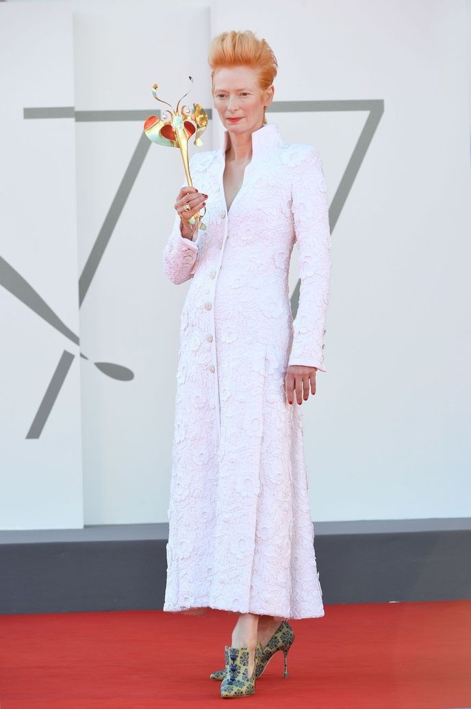 Tilda Swinton v šatech Chanel Haute Couture